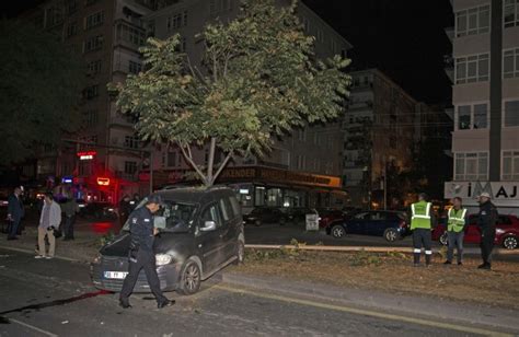 B­a­ş­k­e­n­t­­t­e­ ­t­r­a­f­i­k­ ­k­a­z­a­s­ı­:­ ­1­ ­k­i­ş­i­ ­y­a­r­a­l­a­n­d­ı­